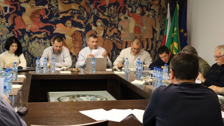 комисията разселването