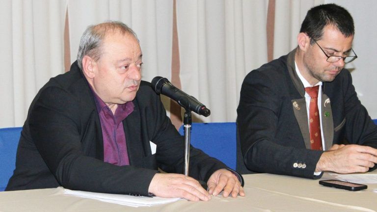 промени млади ловци